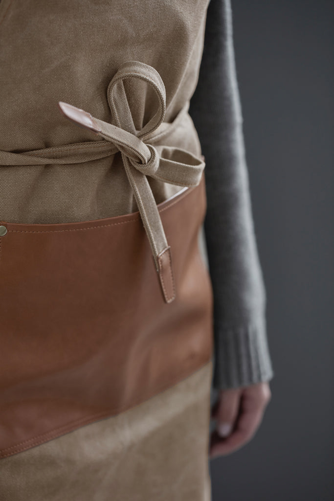 Load image into Gallery viewer, Asado Apron - Custom Wood Designs