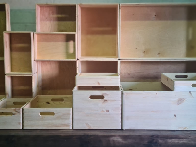 Load image into Gallery viewer, OB6 Pine Wood Box 60 X 40 X 13,5 cm Box with Handle pin bedroom deco box room deco wood wooden 05027e82-21a0-484d-b8f4-8c5bed27c0fd_47279234-6241-4e7d-a7bc-5c32e951fa8b
