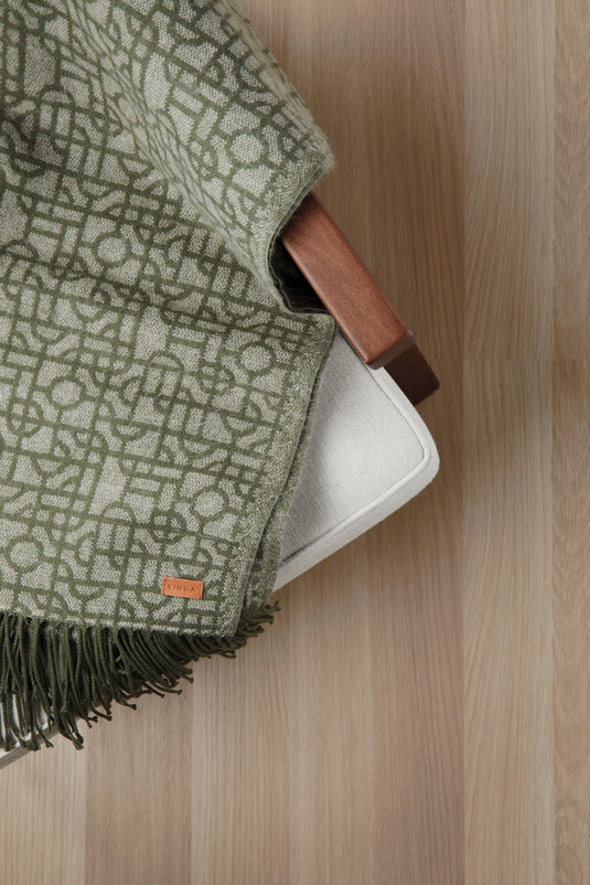 Vers blanket - Custom Wood Designs