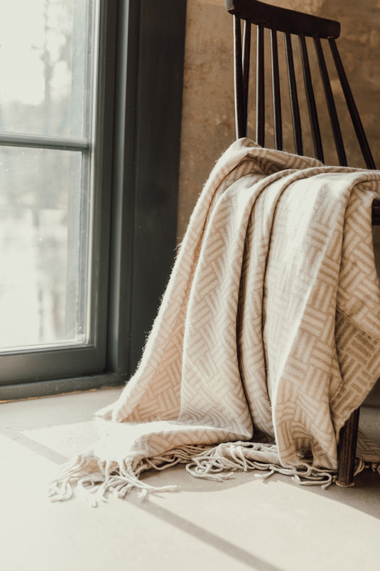 Leno Blanket - Custom Wood Designs
