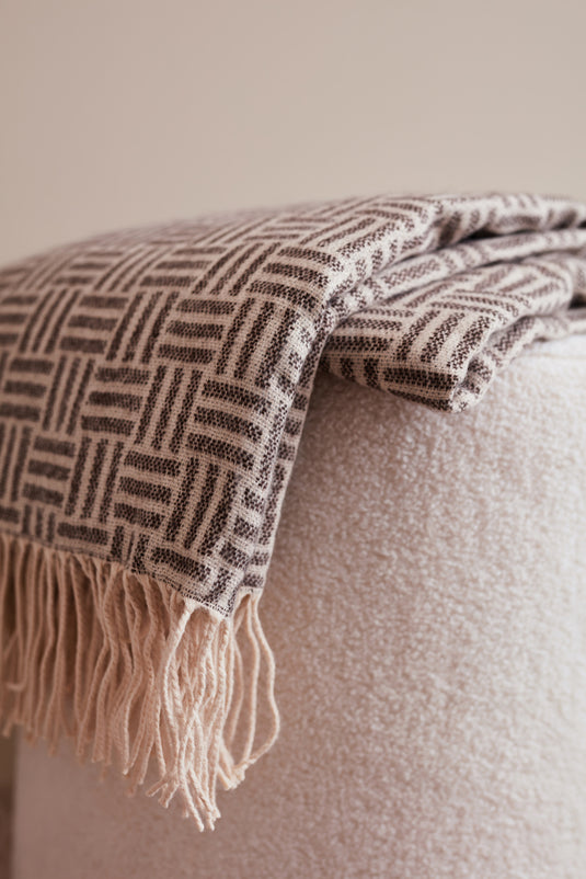 Leno Blanket - Custom Wood Designs
