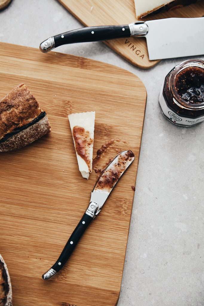 Load image into Gallery viewer, VINGA Gigaro cheese knives - Custom Wood Designs
