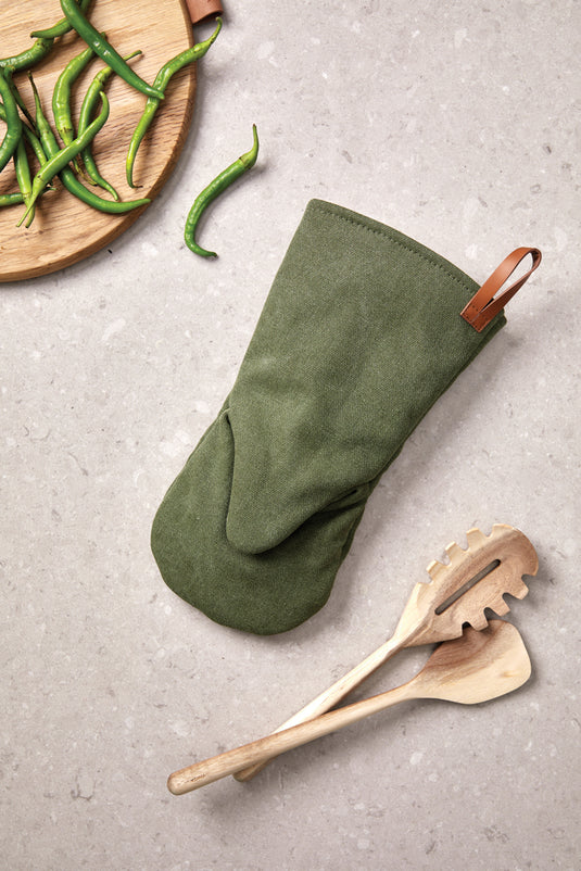 VINGA Asado oven mitt - Custom Wood Designs
