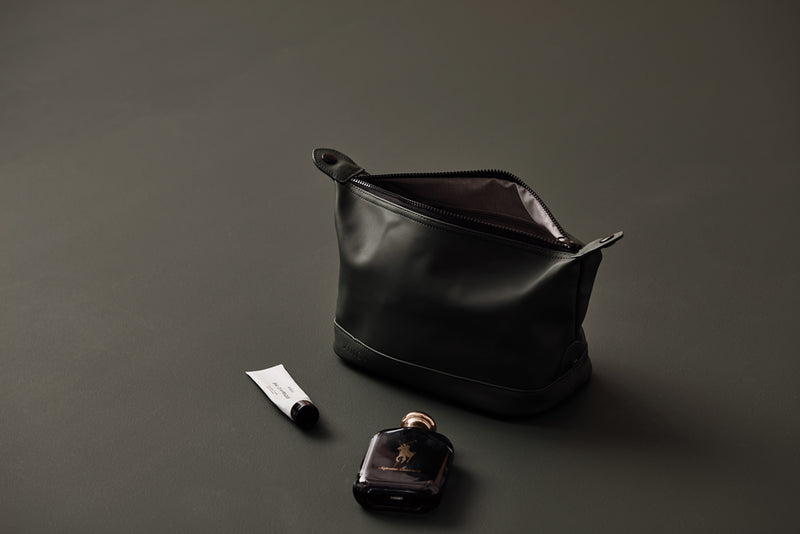 Load image into Gallery viewer, Baltimor Wash Bag - Custom Wood Designs
