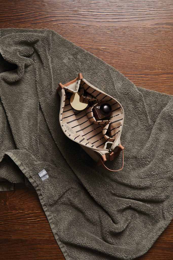 Load image into Gallery viewer, Bosle GRS recycled canvas toiletry bag - Custom Wood Designs
