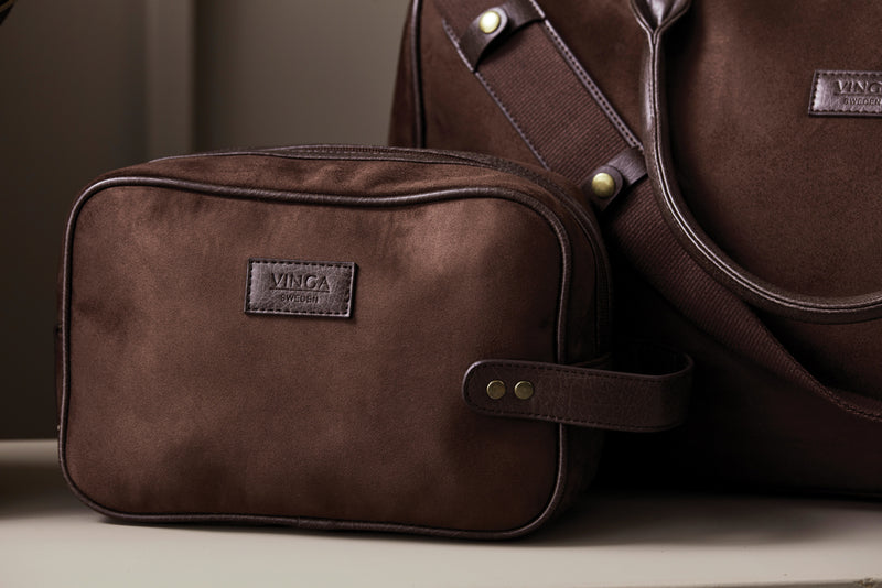 Load image into Gallery viewer, Hunto washbag - Custom Wood Designs
