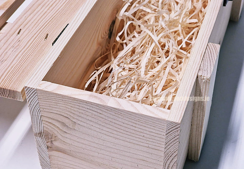 Load image into Gallery viewer, Rustic Bottle Box - Natural Single x 25 Corporate Gift Box with Wood Wool Custom Wood Designs __label: Multibuy gift gift box single box wine box wood wool CustomWoodDesignsIreland37261b0a-c19a-438c-937e-6e7bc774c3a1_3951510a-12b4-46fa-9932-485732d913c3
