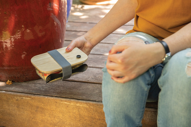 Load image into Gallery viewer, Glass lunchbox with bamboo lid - Custom Wood Designs
