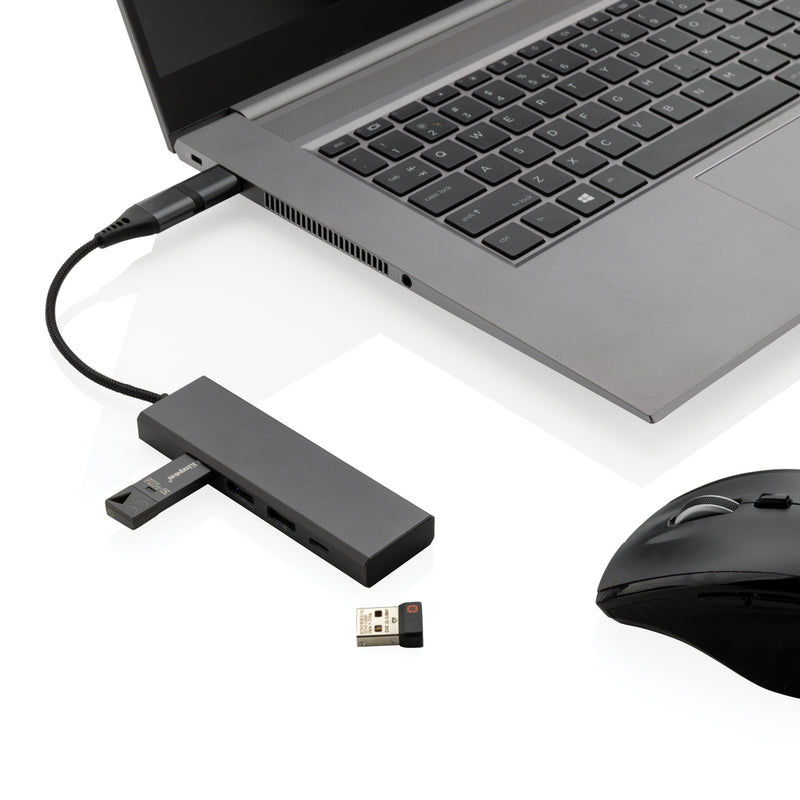 Load image into Gallery viewer, Terra RCS recycled aluminium hub with 3 USB ports - Custom Wood Designs
