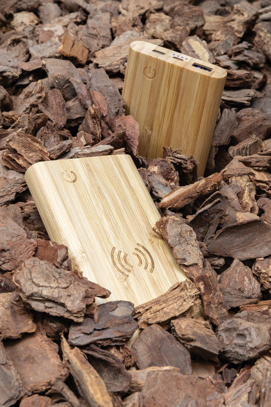Bamboo 5.000 mAh powerbank - Custom Wood Designs
