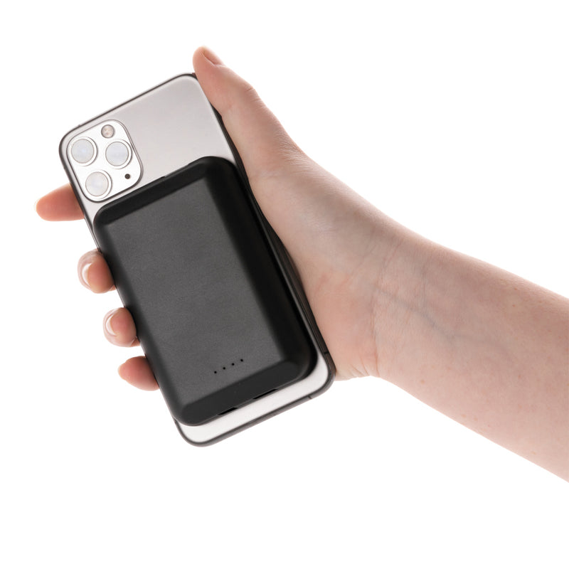 Load image into Gallery viewer, Magnetic 5.000 mAh 5W wireless powerbank - Custom Wood Designs
