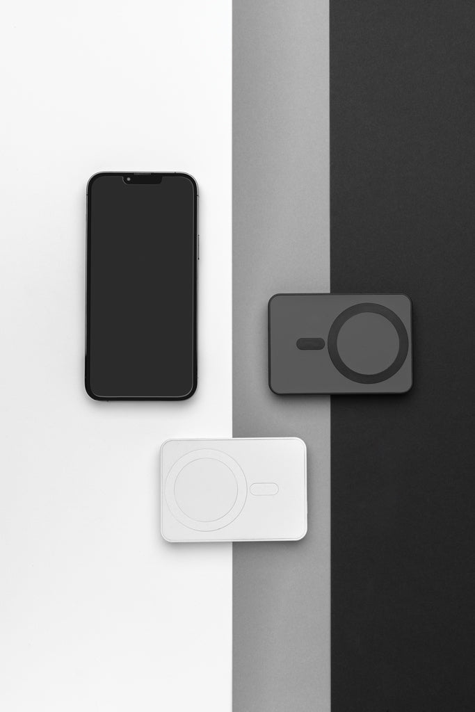 Load image into Gallery viewer, Magnetix RCS recycled plastic 5000 mah magnetic powerbank - Custom Wood Designs
