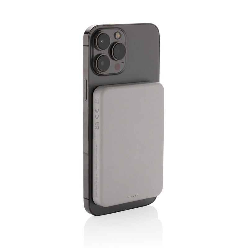Load image into Gallery viewer, Magnetix RCS recycled plastic 5000 mah magnetic powerbank - Custom Wood Designs
