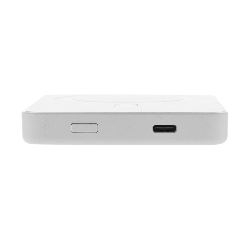 Load image into Gallery viewer, Magnetix RCS recycled plastic 5000 mah magnetic powerbank - Custom Wood Designs
