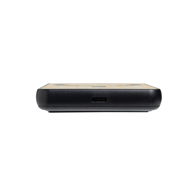 Load image into Gallery viewer, Zen RCS rplastic 5000 mah 5W magnetic bamboo powerbank - Custom Wood Designs
