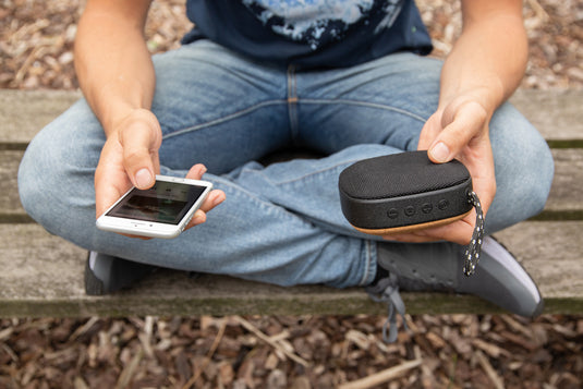 Baia 5W wireless speaker - Custom Wood Designs