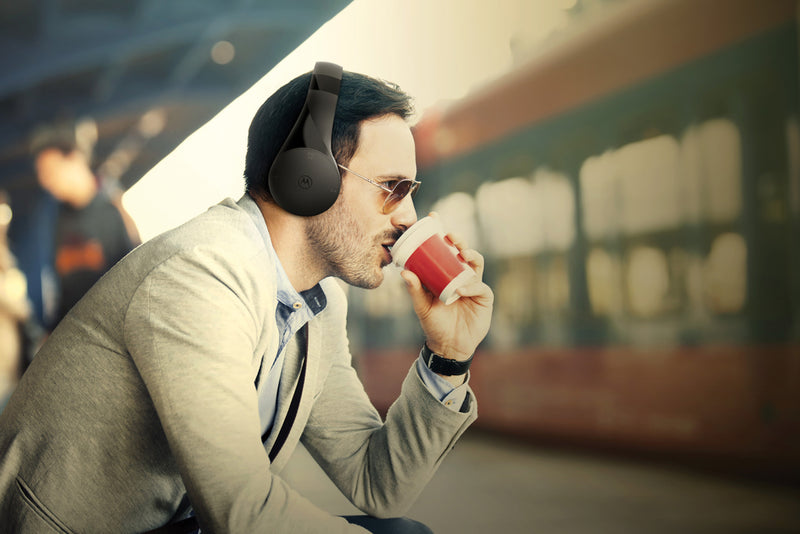 Load image into Gallery viewer, Motorola MOTO XT500 wireless over ear headphone - Custom Wood Designs
