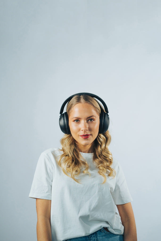 Load image into Gallery viewer, Urban Vitamin Cupertino RCS rplastic ANC headphone - Custom Wood Designs
