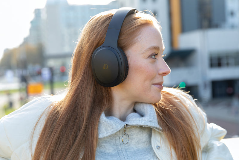 Load image into Gallery viewer, Urban Vitamin Belmont wireless headphone - Custom Wood Designs
