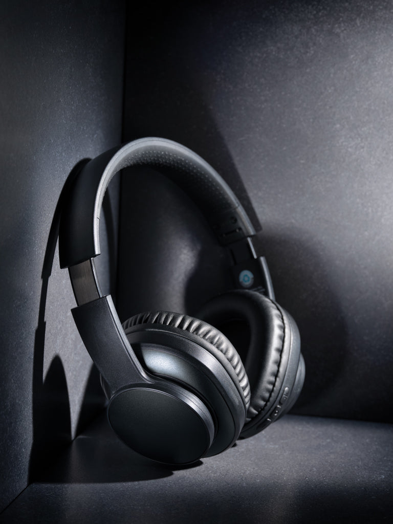 Load image into Gallery viewer, Terra RCS recycled aluminium wireless headphone - Custom Wood Designs
