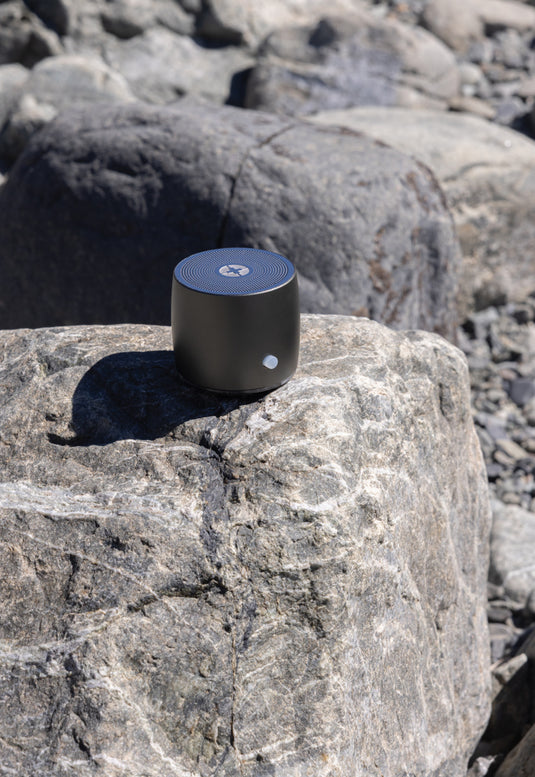 Swiss Peak RCS recycled aluminum 3W bass speaker - Custom Wood Designs