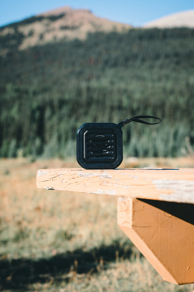 Load image into Gallery viewer, 3W RCS recycled plastic wireless sunwave solar speaker - Custom Wood Designs
