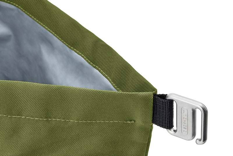 Load image into Gallery viewer, Black+Blum 6.7L insulated Lunch/Cooler Bag-Outdoor
