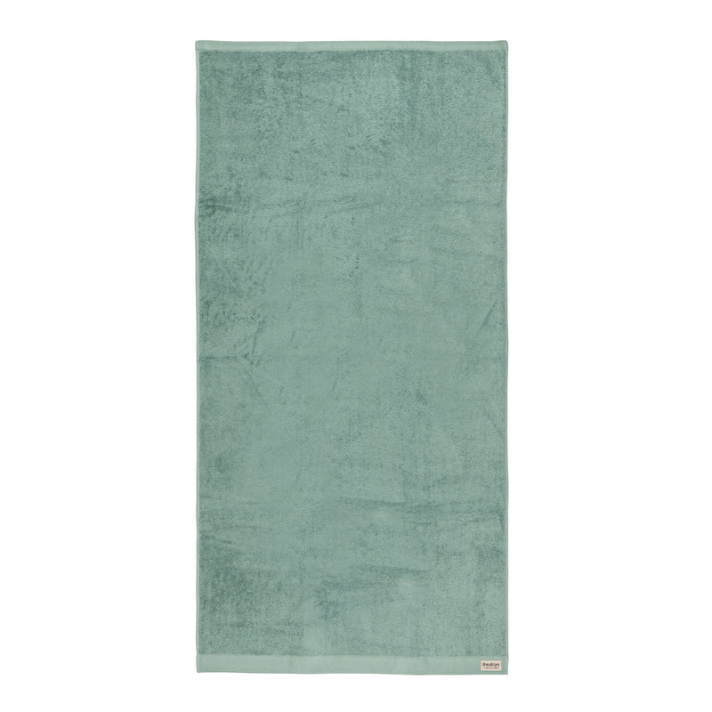 Load image into Gallery viewer, Sakura AWARE™ 500 gsm bath towel 70x140cm - Custom Wood Designs
