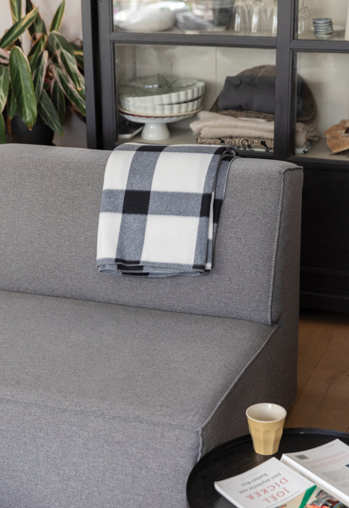 Load image into Gallery viewer, Soft plaid fleece blanket - Custom Wood Designs
