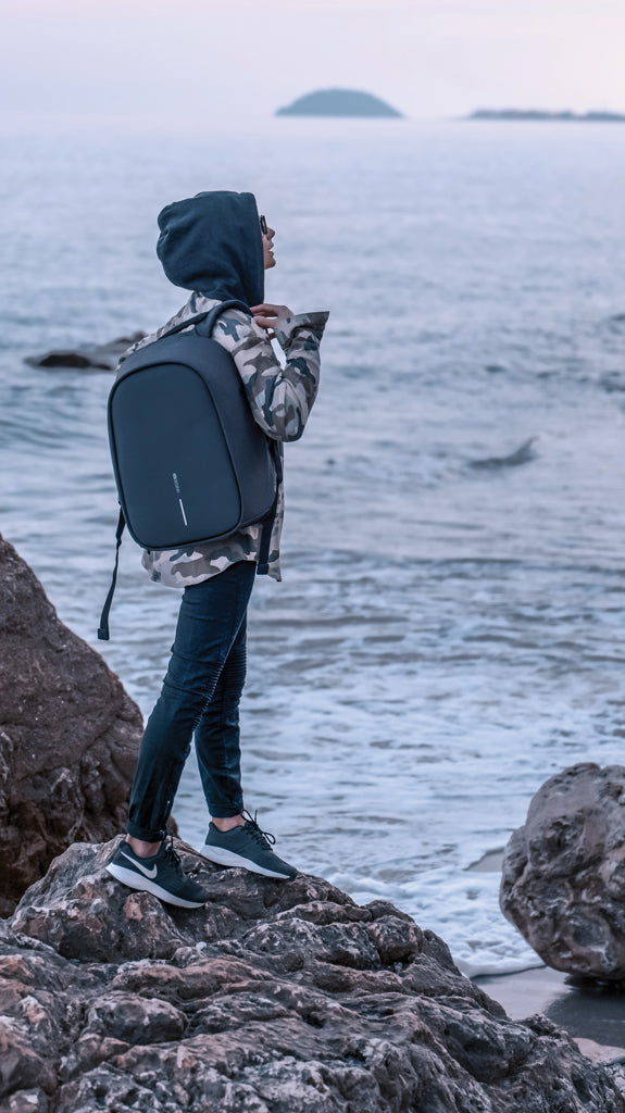 Load image into Gallery viewer, Bobby Hero Regular, Anti-theft backpack - Custom Wood Designs
