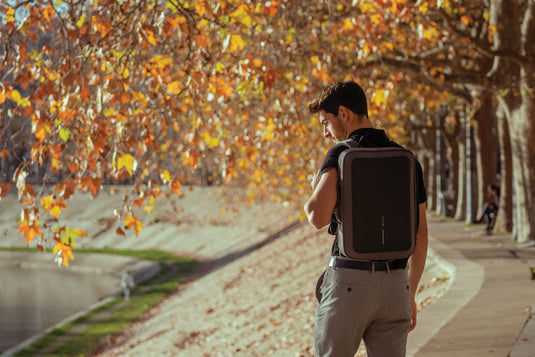 Bobby Bizz 2.0 anti-theft backpack & briefcase - Custom Wood Designs