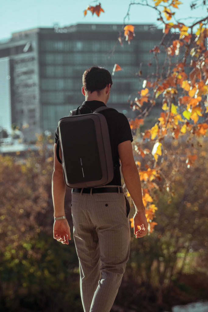 Load image into Gallery viewer, Bobby Bizz 2.0 anti-theft backpack &amp; briefcase - Custom Wood Designs
