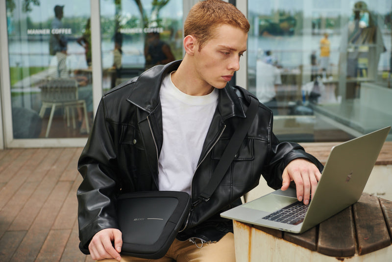 Load image into Gallery viewer, 16&quot; Laptop Bag - Custom Wood Designs
