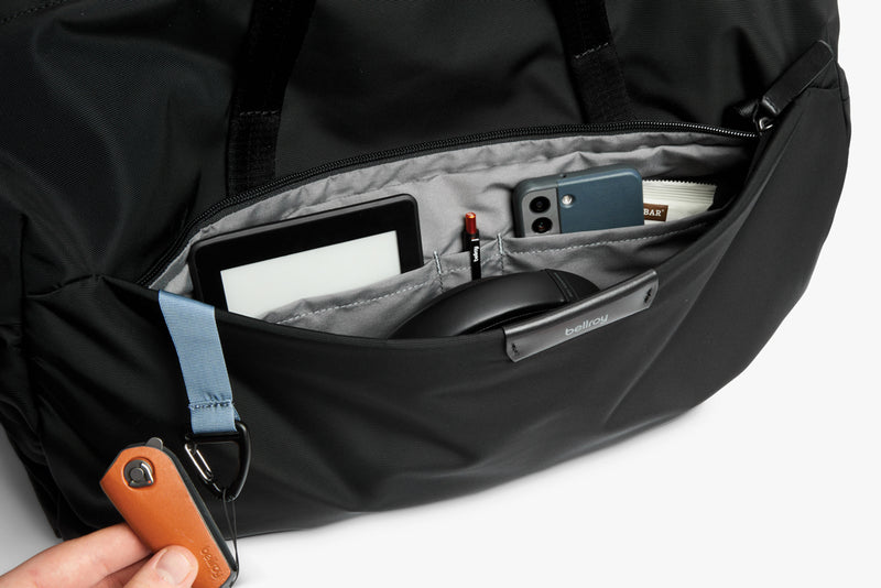 Load image into Gallery viewer, Classic Weekender 45L - Custom Wood Designs
