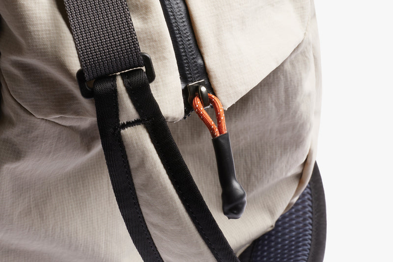 Load image into Gallery viewer, Lite Duffel - Custom Wood Designs
