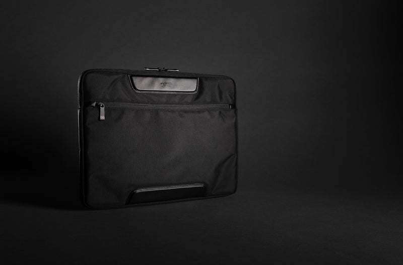 Load image into Gallery viewer, Swiss Peak AWARE™ RPET Voyager 15.6&quot; laptop sleeve - Custom Wood Designs
