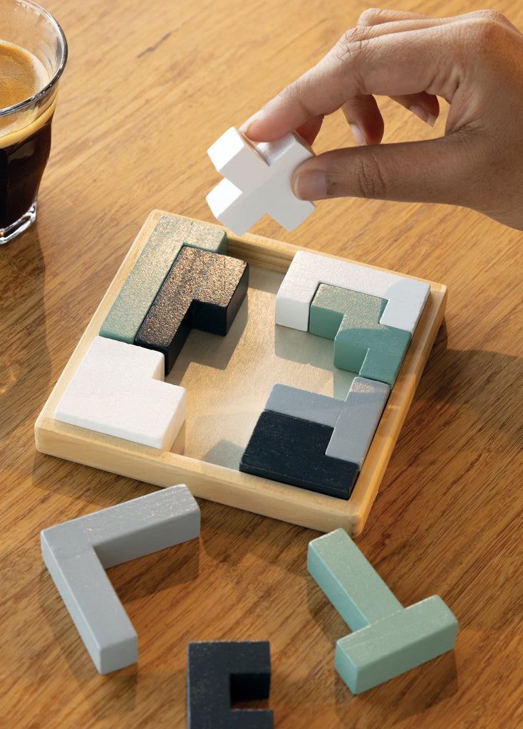 Load image into Gallery viewer, Cree wooden puzzle - Custom Wood Designs
