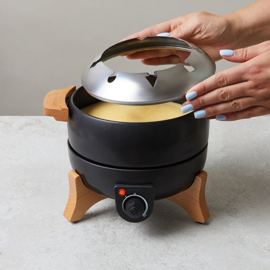Electric Party Fondue Set - 2.3L (EU Type F) - Custom Wood Designs Electric Party Fondue Set - 2.3L (EU Type F)