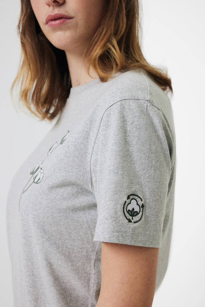 Load image into Gallery viewer, Manue recycled cotton t-shirt undyed - Custom Wood Designs
