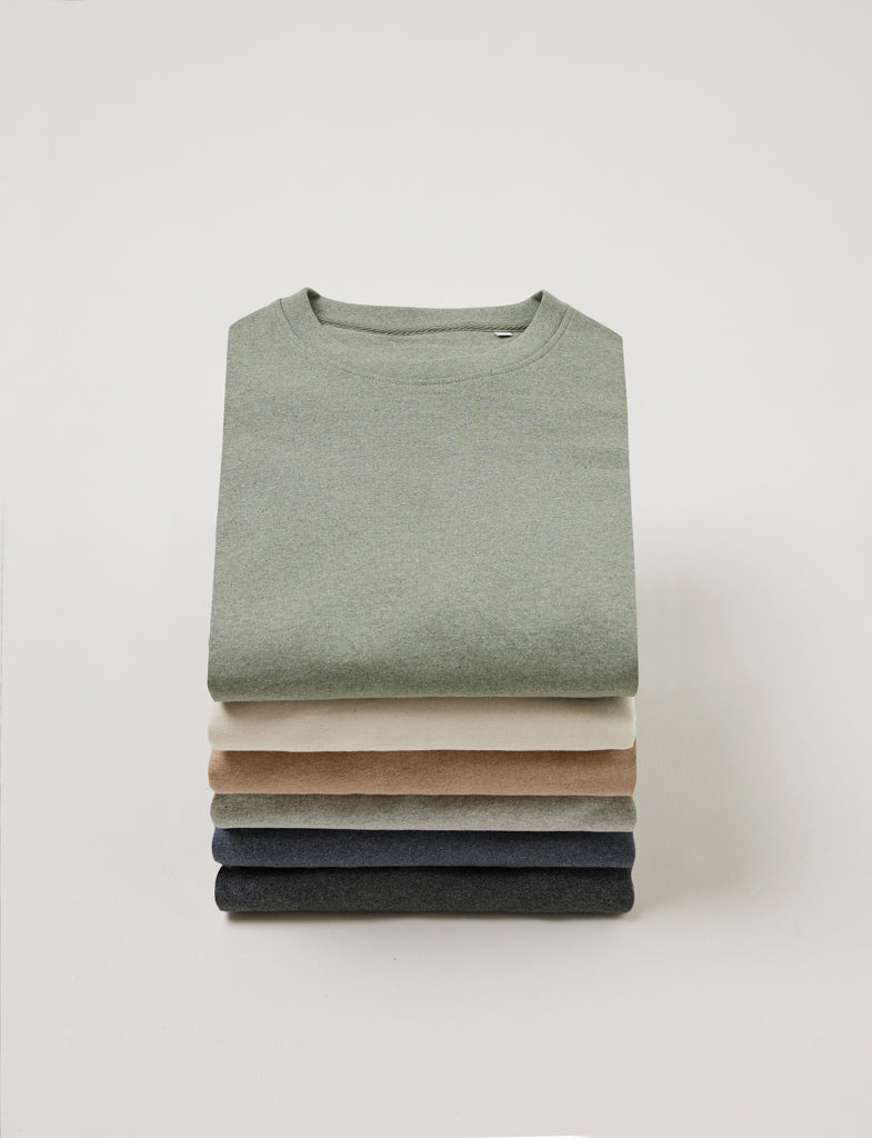 Load image into Gallery viewer, Manue recycled cotton t-shirt undyed - Custom Wood Designs
