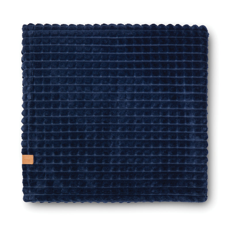 Load image into Gallery viewer, Branso GRS recycled pet blanket - Custom Wood Designs
