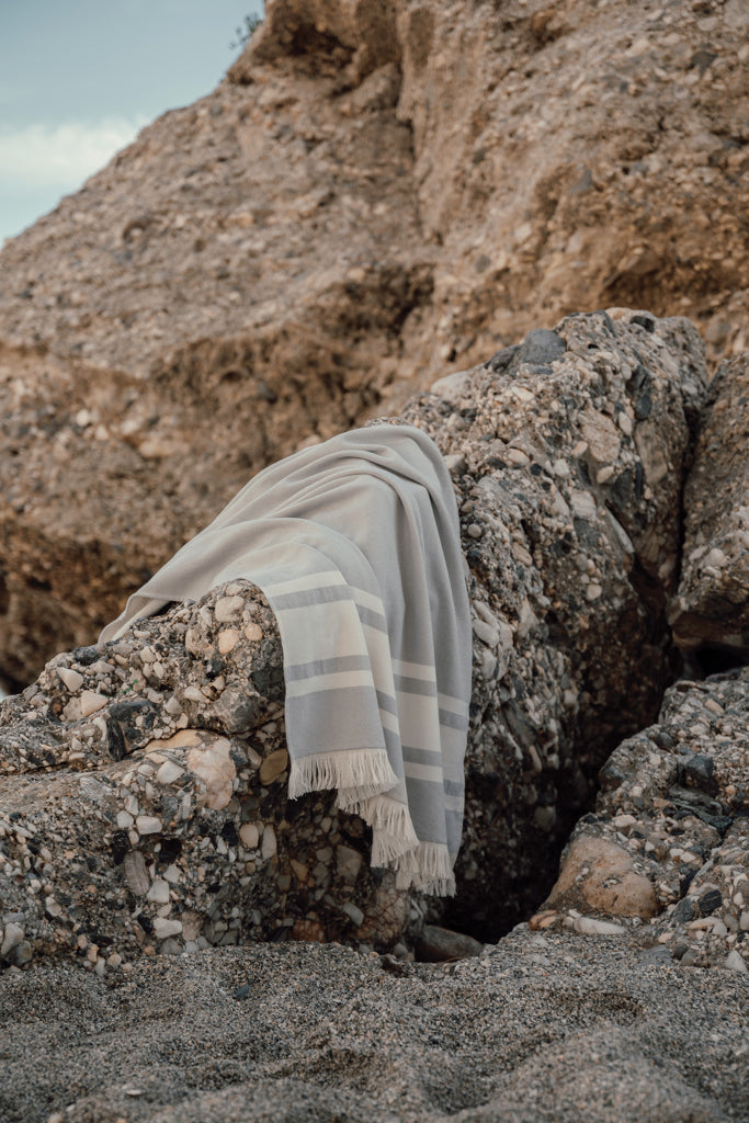 Load image into Gallery viewer, Tolo hammam terry towel - Custom Wood Designs
