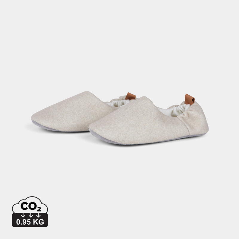 Load image into Gallery viewer, RCS RPET slippers S/M - Custom Wood Designs

