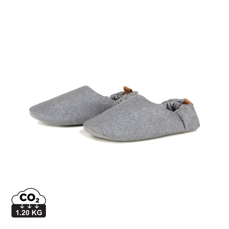 Load image into Gallery viewer, RCS RPET slippers L/XL - Custom Wood Designs
