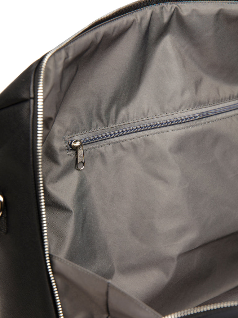 Load image into Gallery viewer, Bermon RCS recycled PU weekend bag - Custom Wood Designs
