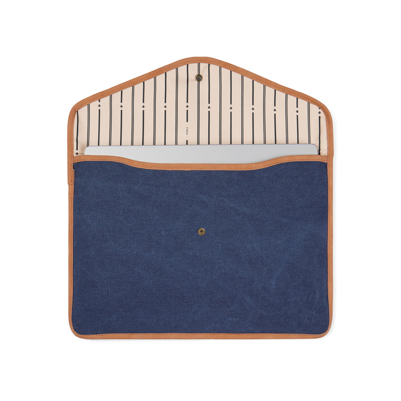 Load image into Gallery viewer, Bosle GRS recycled canvas 16&quot; laptop sleeve - Custom Wood Designs
