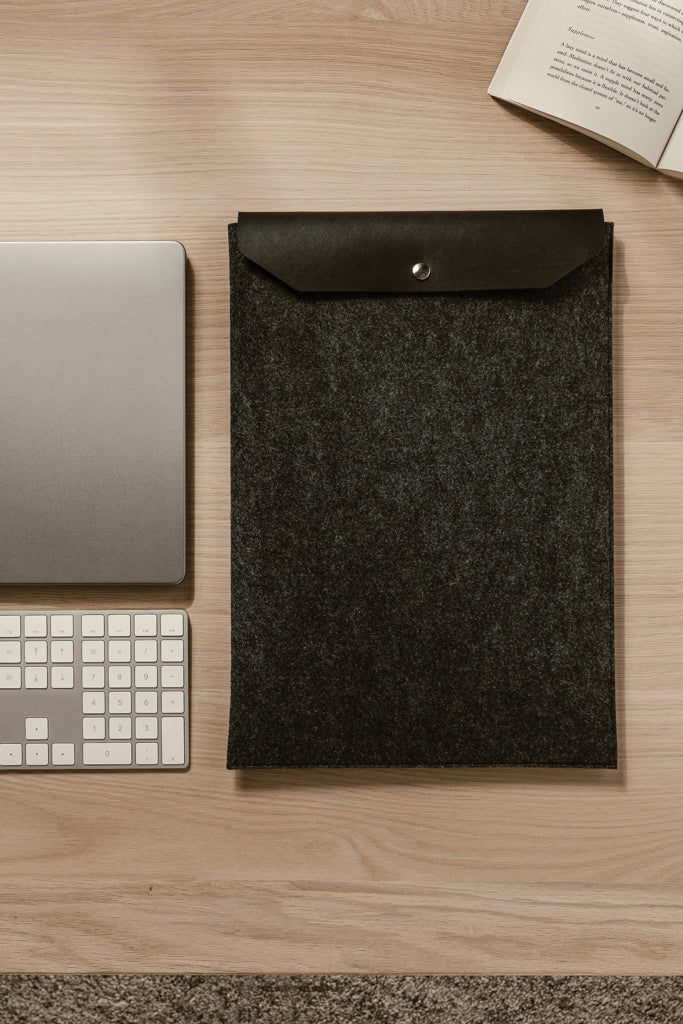Load image into Gallery viewer, Albo GRS recycled felt 17&quot; laptop sleeve - Custom Wood Designs

