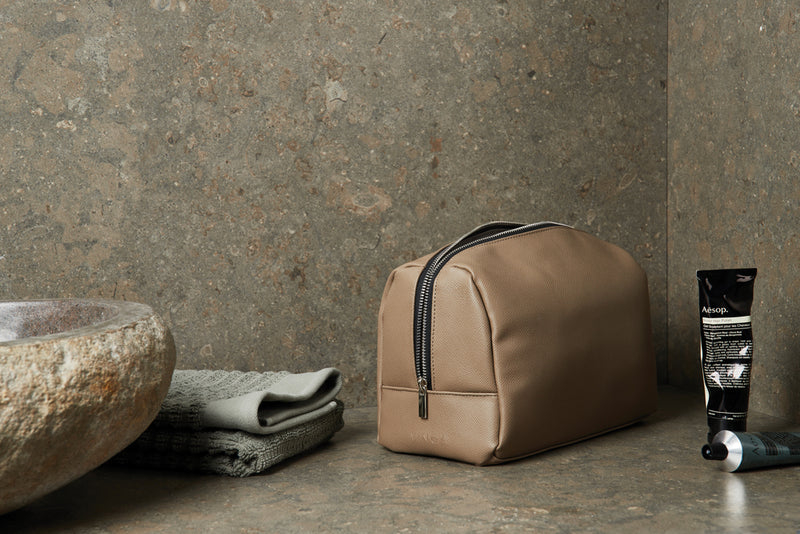Load image into Gallery viewer, Bermon RCS recycled PU toiletry bag - Custom Wood Designs
