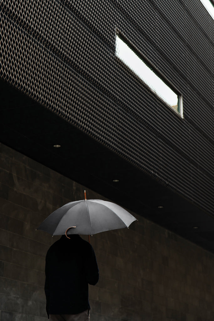 Load image into Gallery viewer, VINGA Bosler AWARE™ recycled pet 23&quot; umbrella - Custom Wood Designs
