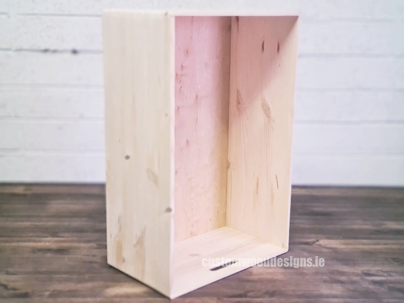 Load image into Gallery viewer, MaxSeven - Pine Wood Box 60 X 40 X 23,5 cm OB7 Box with Handle pin bedroom deco box crate room deco wood wooden box-with-handle-default-title-maxseven-pine-wood-box-60-x-40-x-23-5-cm-ob7-49175463362903
